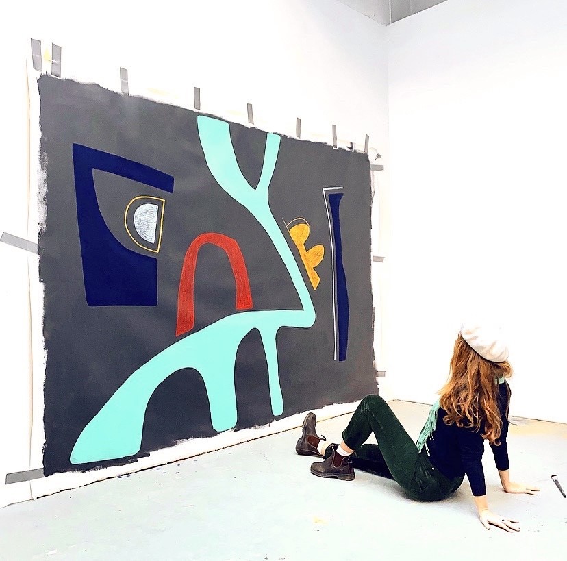 Amber Grothe met haar werk