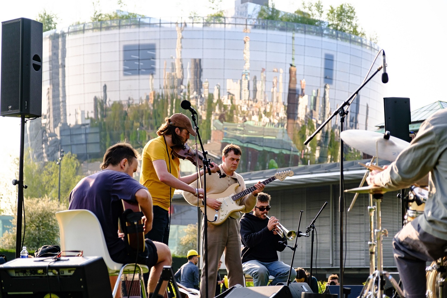 foto van optreden van de band caroline tijdens MOMO 2022, fotograaf Niek Hage