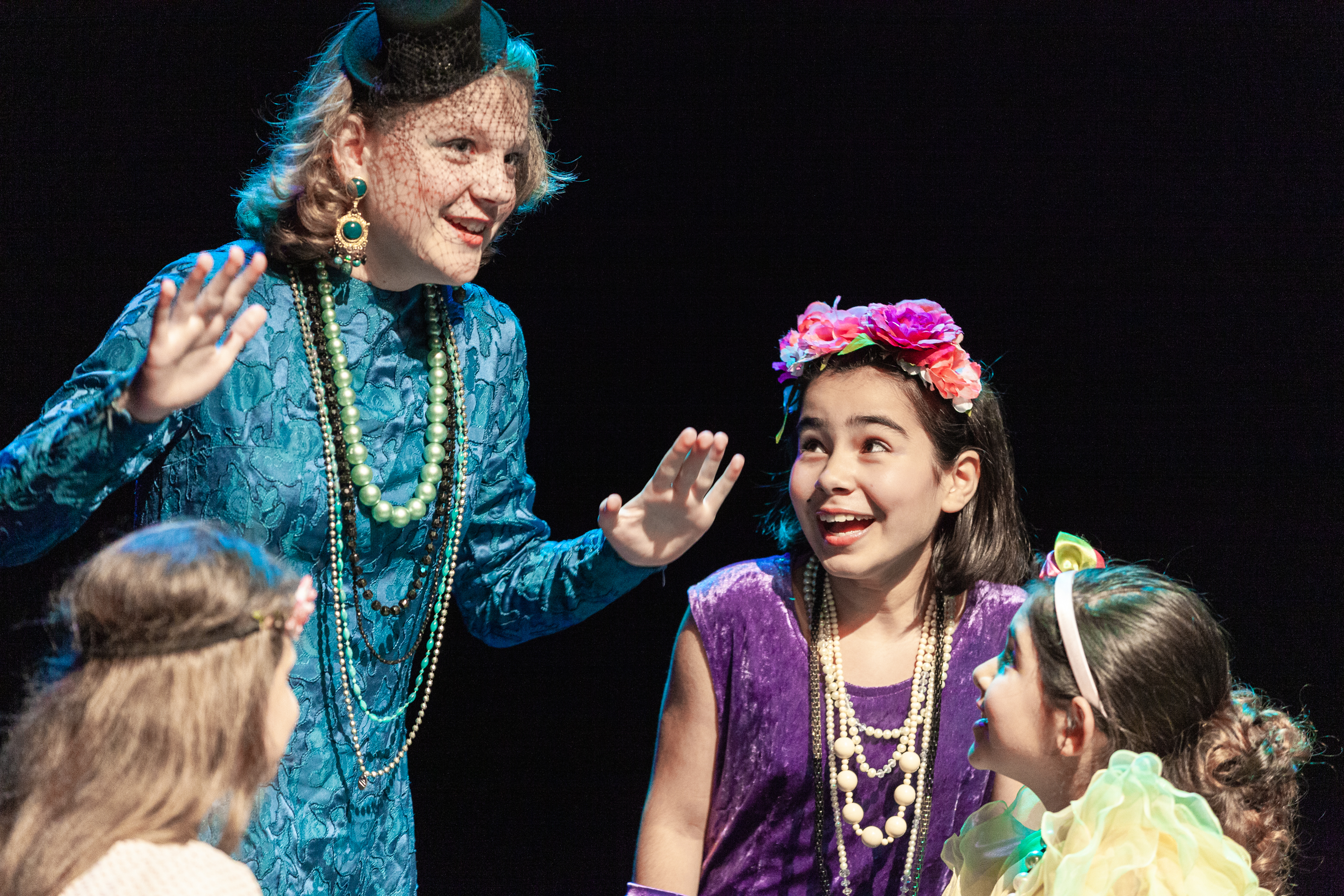 acterende kinderen tijdens theatervoorstelling Scholen in de Kunst - fotograaf Henry Krul